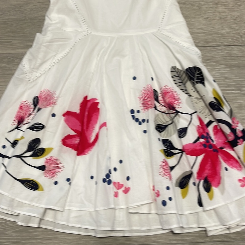 Catimini White Dress with Red and Pink Floral Design, New without tag - Picture 3 of 3